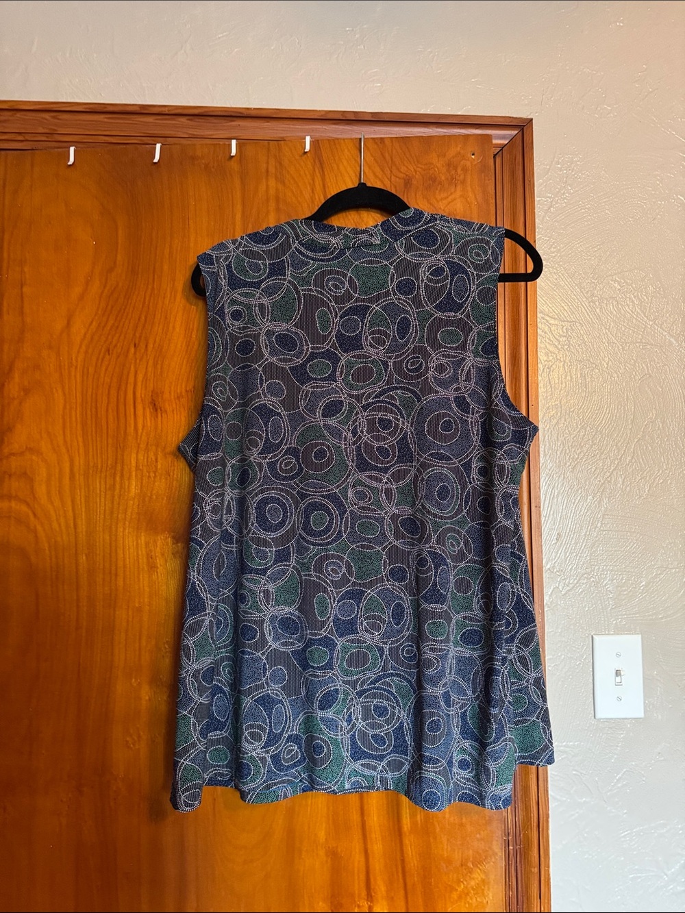 Top - Picture 3 of 3